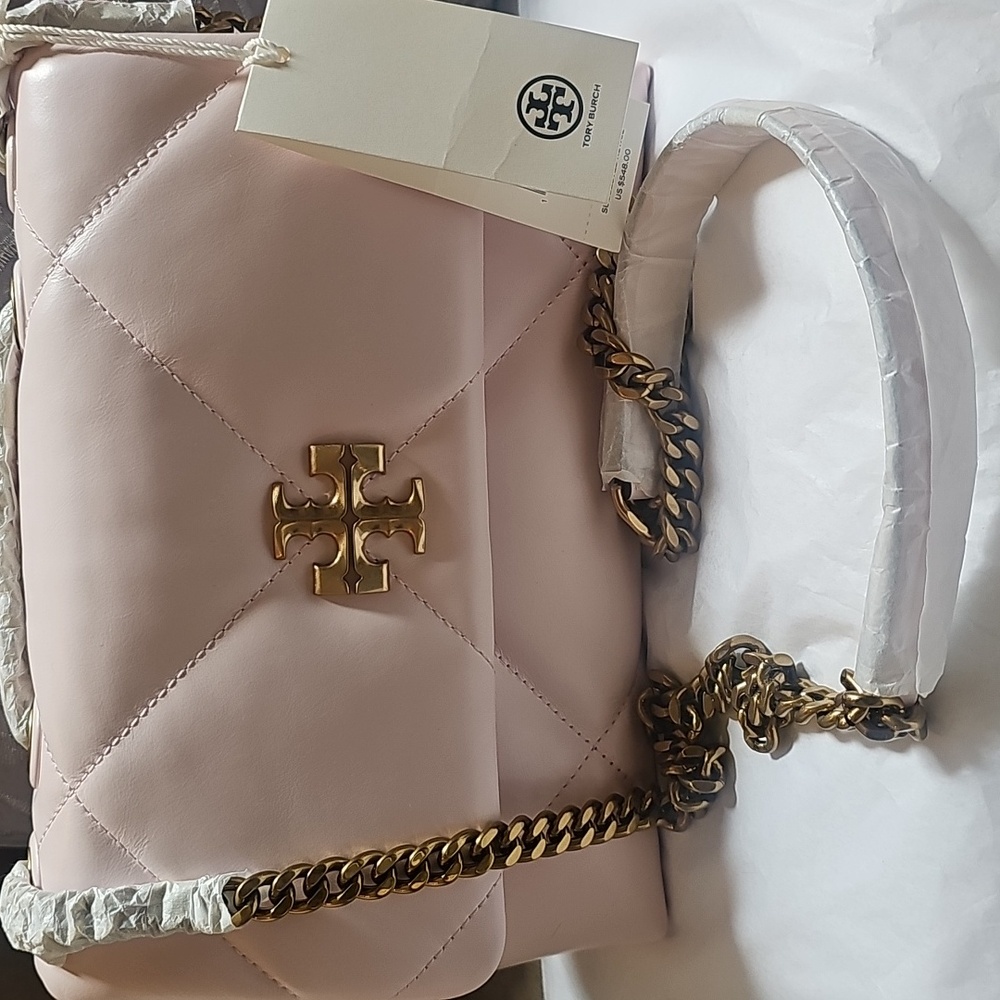 Tory Burch Kira Diamond Quilted Baby Pink Shoulder Bag with Gold Hardware - Picture 2 of 10